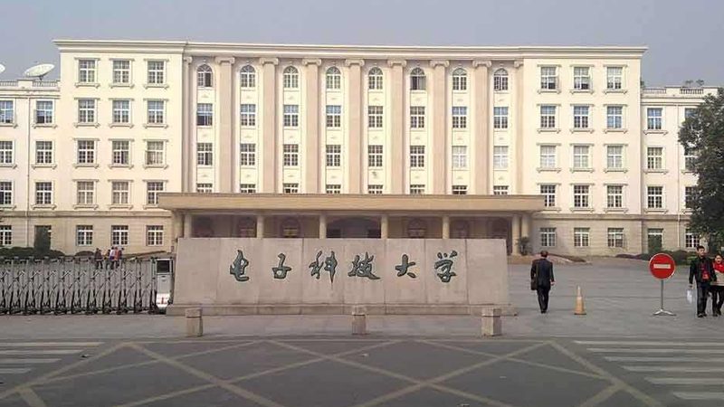 大功率电阻散热器：散热效能与设计考量的双重解读**